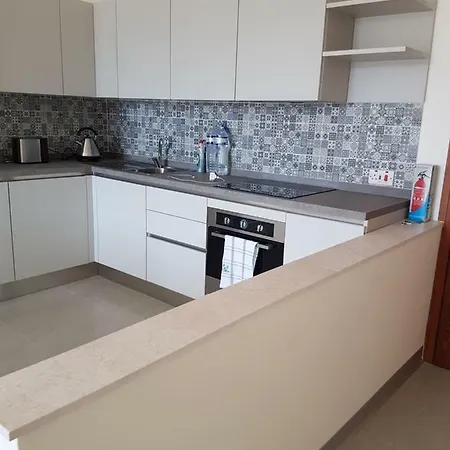 Cambray With Spectacular Sea Views *