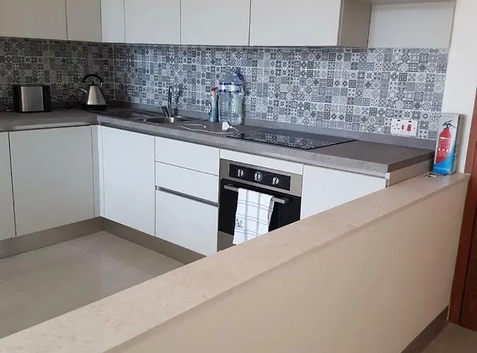 Cambray With Spectacular Sea Views *